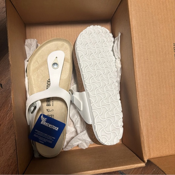Birkenstock Gizeh White Regular Sandals - Women's 9.5 . EU 40 - Picture 2 of 6